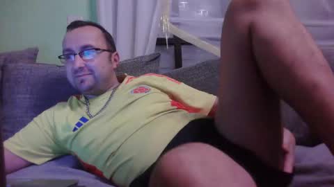 mi insta maddin 5011 online show from November 5, 6:43 pm