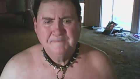 Snapshot of expogent chatting on December 17, 2:12 am expogent online show from December 17, 2:12 am