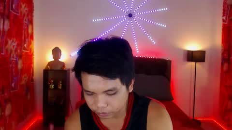 JOHNDAVE online show from December 18, 5:31 pm