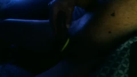 Snapshot of ezeddie2015 chatting on January 4, 4:55 am ezeddie2015 online show from January 4, 4:55 am