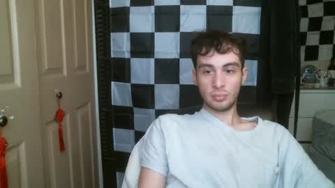 Snapshot of ezra_naamah chatting on March 10, 4:35 pm Ezra Naamah online show from March 10, 4:35 pm