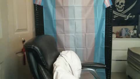 Snapshot of ezra_naamah chatting on January 6, 4:26 am Ezra Naamah online show from January 6, 4:26 am