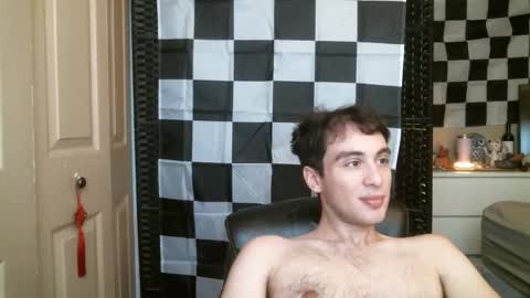 Snapshot of ezra_naamah chatting on January 13, 5:12 pm Ezra Naamah online show from January 13, 5:12 pm