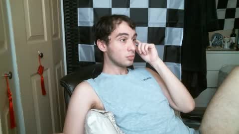 Snapshot of ezra_naamah chatting on February 19, 5:38 pm Ezra Naamah online show from February 19, 5:38 pm