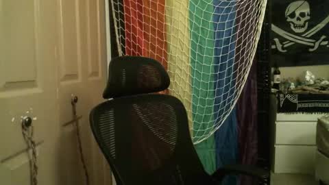 Ezra Naamah online show from January 17, 12:35 am