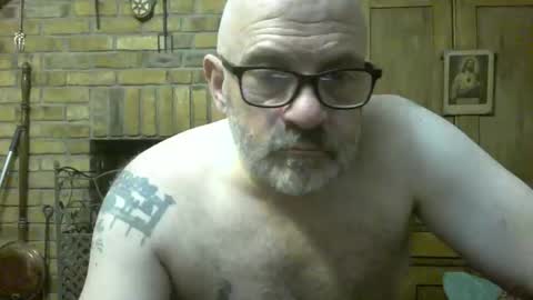 f1zzeek online show from February 16, 9:35 pm