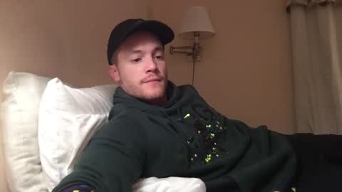 Snapshot of fairybae5 chatting on January 5, 2:06 am Travis online show from January 5, 2:06 am