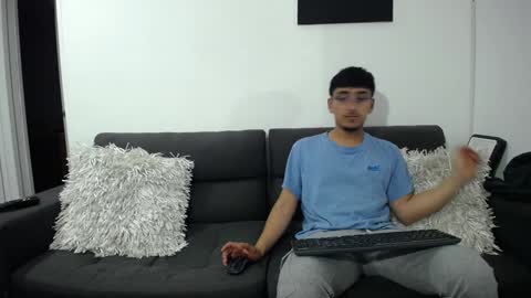 FallGays online show from December 31, 1:04 am