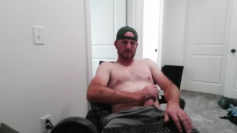 Snapshot of fallout7657 chatting on October 16, 7:44 pm Daddy online show from October 16, 7:44 pm