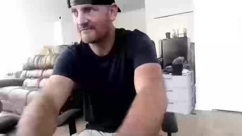 Snapshot of fallout7657 chatting on September 23, 4:06 pm Daddy online show from September 23, 4:06 pm