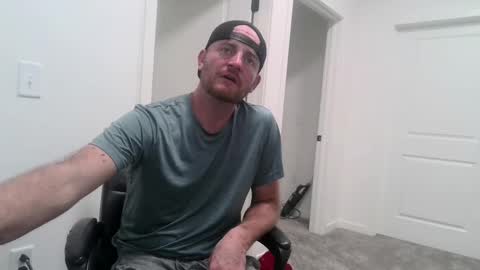 Snapshot of fallout7657 chatting on October 3, 2:27 am Daddy online show from October 3, 2:27 am