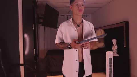 Snapshot of farid_jake_ chatting on October 5, 3:21 am farid_jake_ online show from October 5, 3:21 am