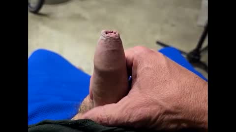 Snapshot of fartinmymouthplz chatting on October 11, 3:10 am fartinmymouthplz online show from October 11, 3:10 am