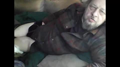 HoneyCumJuice4U online show from December 17, 10:27 pm