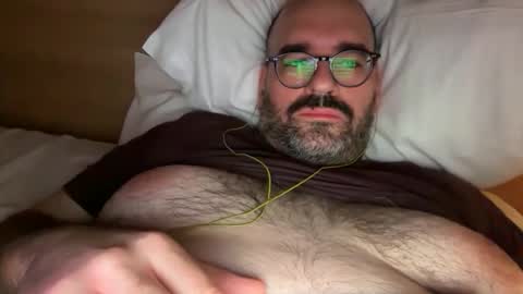 Snapshot of fatandfurry chatting on October 12, 12:48 am Mammouth online show from October 12, 12:48 am