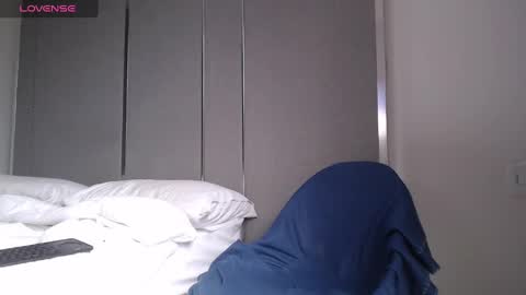 Snapshot of faustosaenz chatting on December 27, 11:50 am FAUSTO online show from December 27, 11:50 am