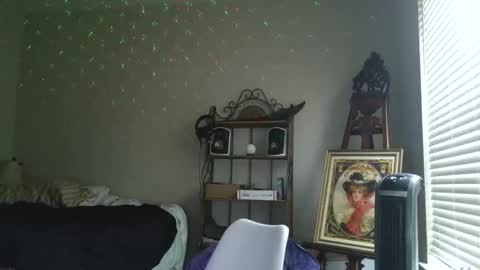 PullouProblems online show from December 1, 9:07 pm