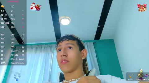 felipehotgonzalez online show from December 3, 12:33 pm