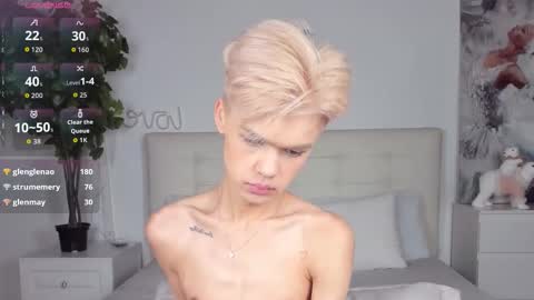 Felix online show from December 14, 8:05 pm