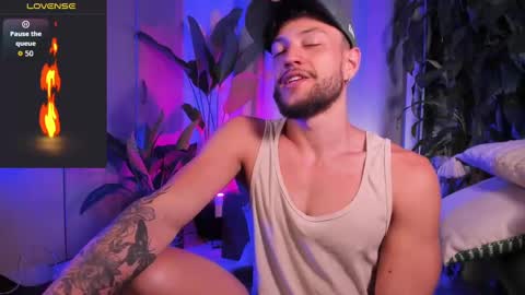 FelixSantos online show from October 2, 12:36 am