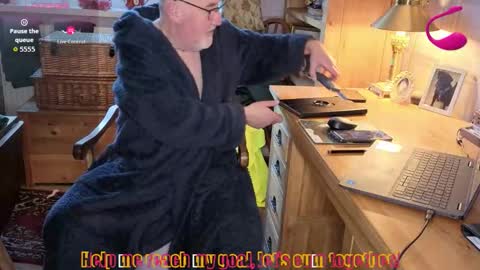 Adam online show from January 17, 8:39 am