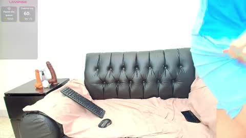 Femboy Max online show from September 28, 2:04 pm