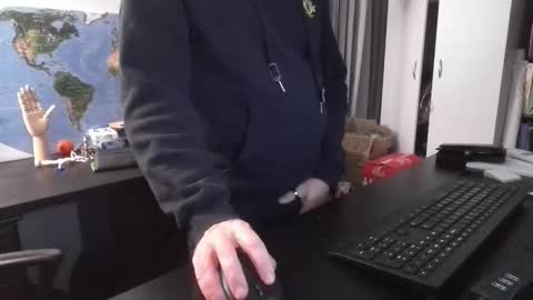 femdomsubby online show from December 18, 11:02 am