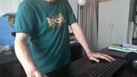 femdomsubby online show from September 18, 7:10 am