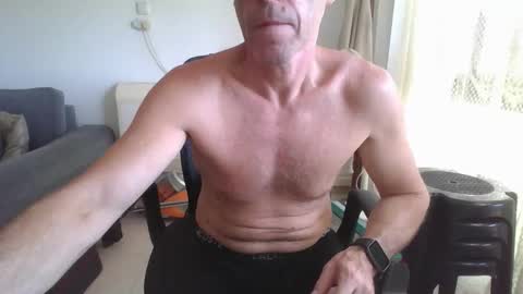 fergi1999 online show from September 15, 12:39 pm