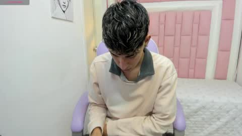 FER PHOENIX online show from April 12, 2:59 am