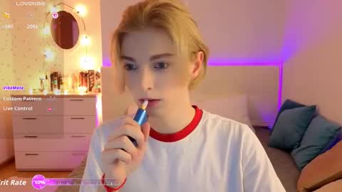 Thomas online show from March 8, 4:33 pm