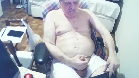 filhober online show from December 9, 1:29 am