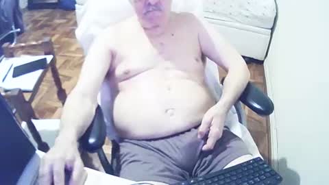 filhober online show from December 31, 12:54 am