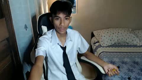 fineboii_rey18 online show from October 3, 11:59 am