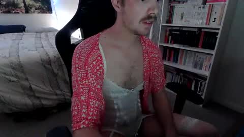 fizzyjustsnow420 online show from March 3, 3:06 am