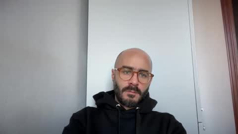 Fla is short for Flavio online show from December 11, 1:00 pm