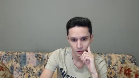 Flore online show from November 12, 6:46 pm