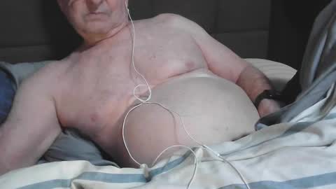 FLshowman online show from February 12, 1:30 am