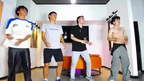 flyckers online show from November 16, 9:50 pm