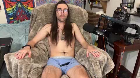 Chris online show from February 9, 11:36 am