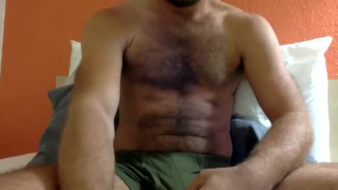 forestdweller22 online show from September 24, 5:22 pm