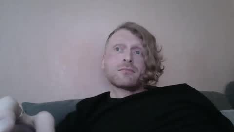 forgotten_lover online show from December 6, 11:11 am