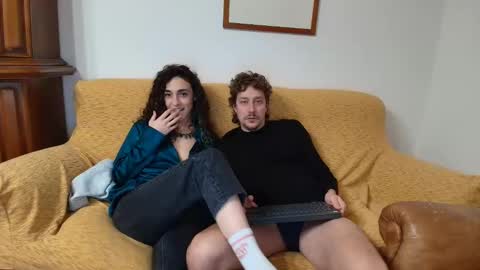 Snapshot of francesco_831115 chatting on November 2, 1:10 am francesco_831115 online show from November 2, 1:10 am