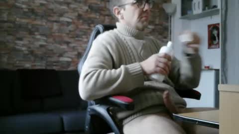 franck143544 online show from February 19, 2:57 pm