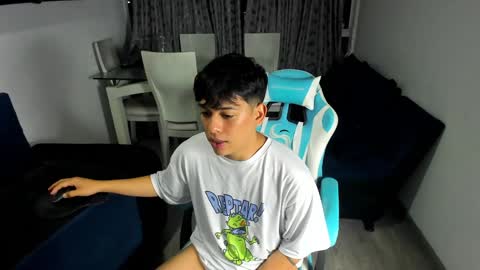 frank online show from February 7, 11:24 pm