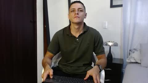 Frank online show from February 6, 8:06 pm