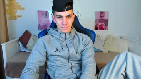 Frank online show from February 7, 6:35 am