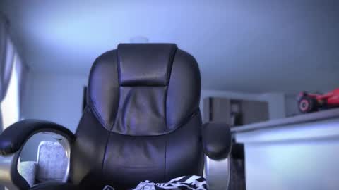 Frank Farrell. Hey remember to give me a thumbs up Ty online show from October 12, 6:57 pm