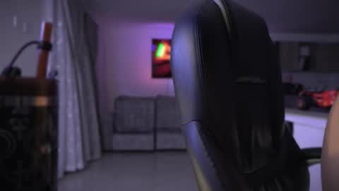 Frank Farrell. Hey remember to give me a thumbs up Ty online show from September 17, 3:29 am