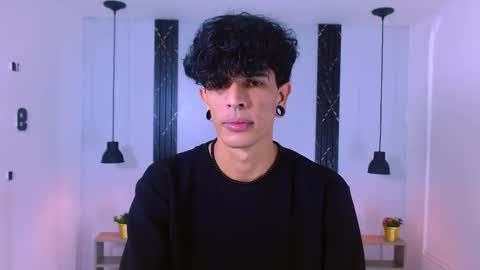 Franvill trato online show from September 16, 7:04 pm